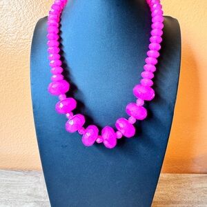 Acrylic Beaded Necklace Faceted Barbie Chunky Statement fuschia
